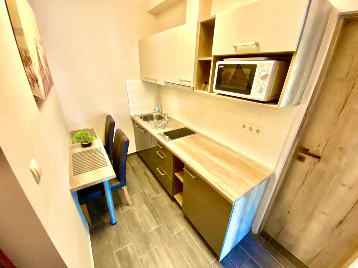 Unio Vendeghaz 1 Apartment Siofok Bagian luar foto
