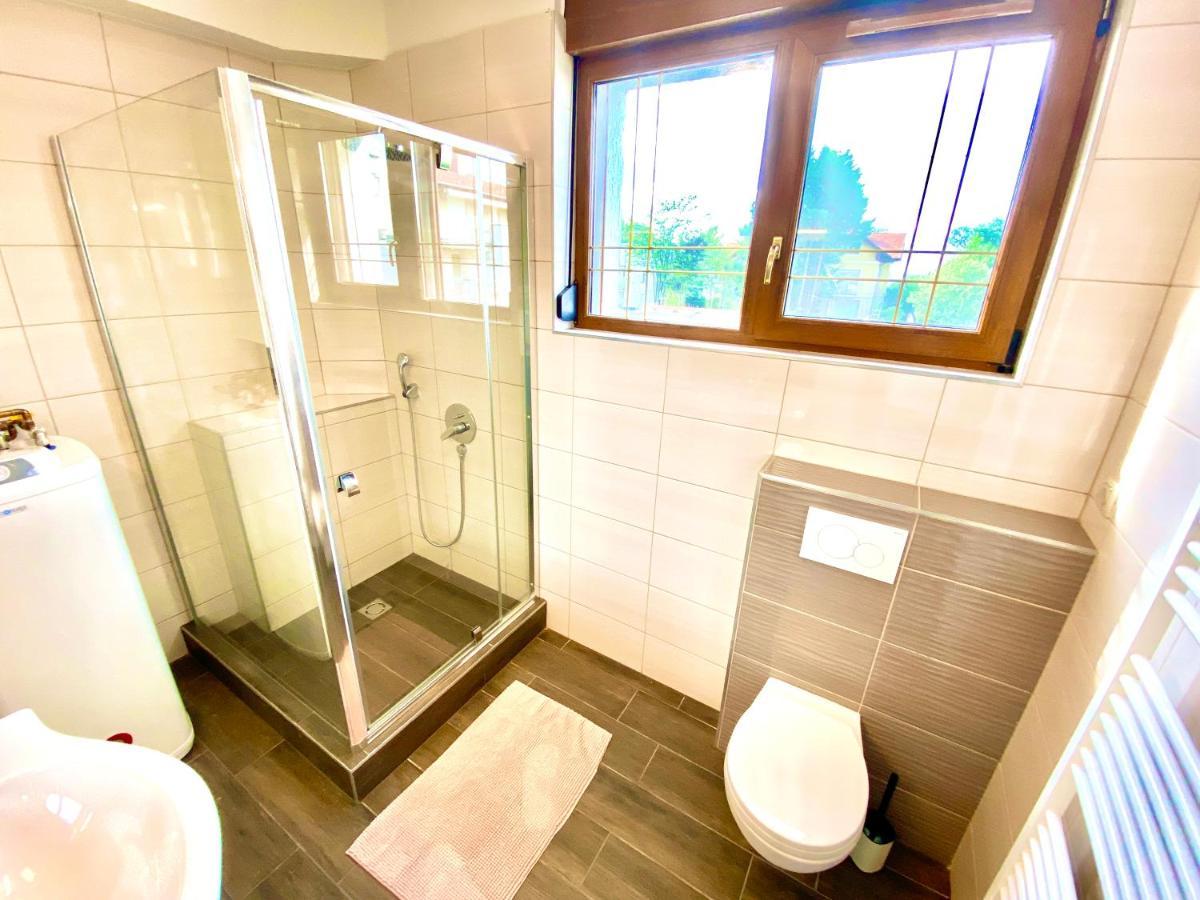 Unio Vendeghaz 1 Apartment Siofok Bagian luar foto