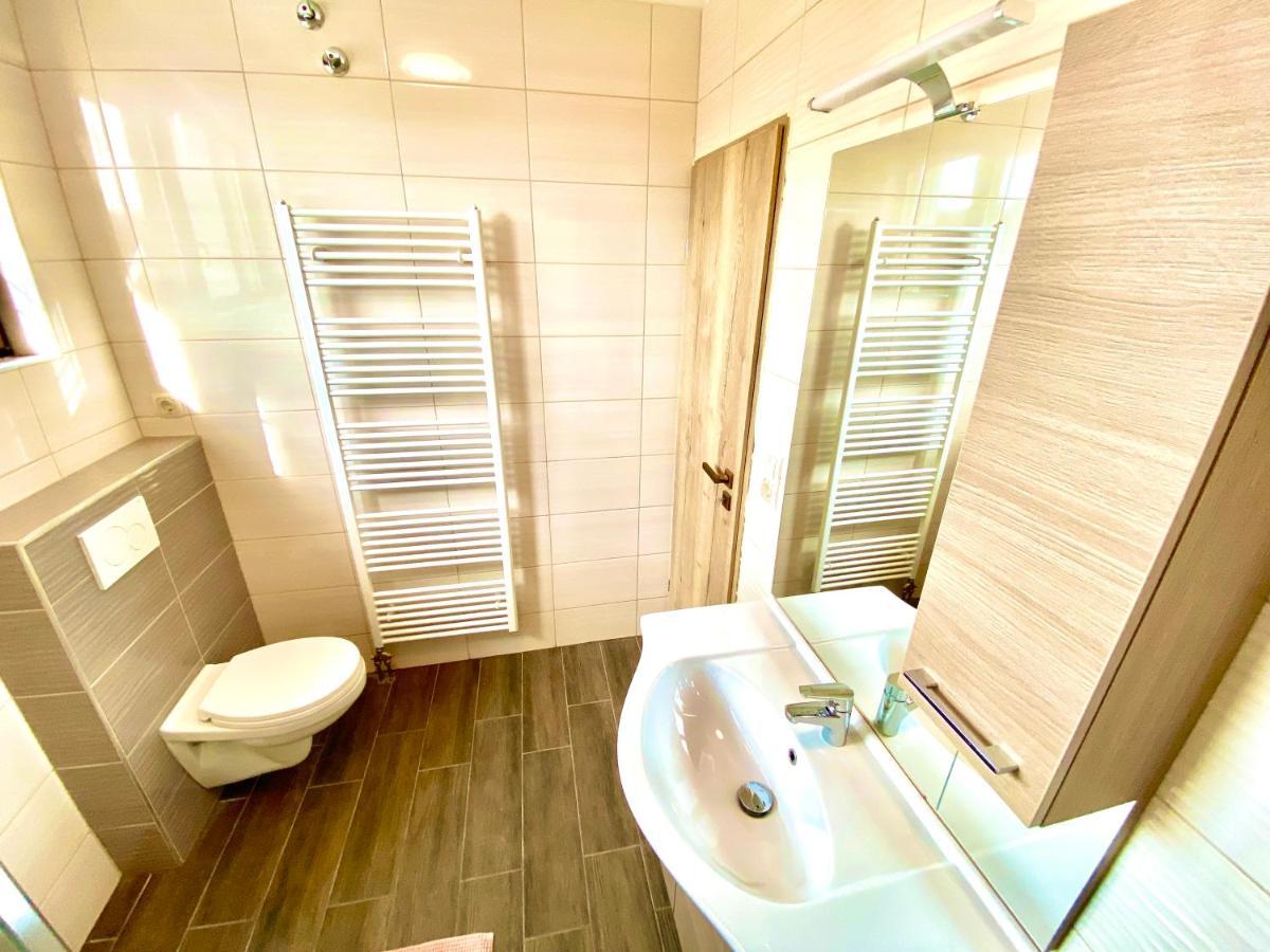 Unio Vendeghaz 1 Apartment Siofok Bagian luar foto