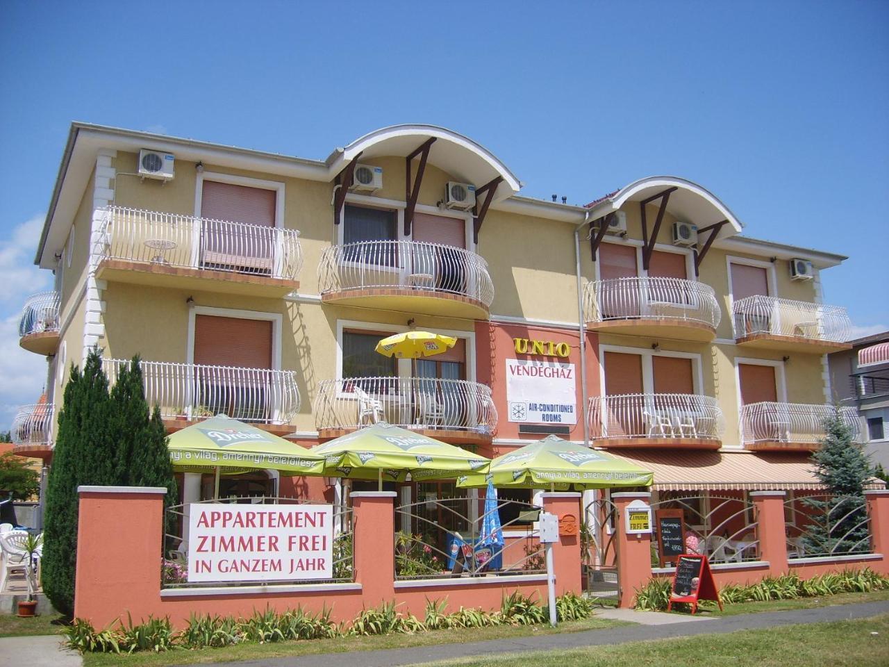Unio Vendeghaz 1 Apartment Siofok Bagian luar foto